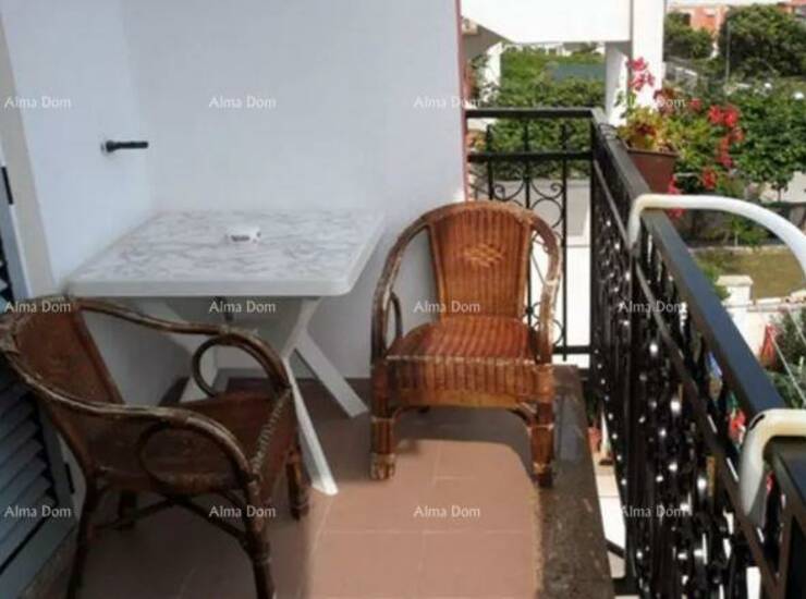Prodajemo veliku kuću s 14 apartmana, u mirnoj ulici, u okruženju drugih ... — fotografija 3