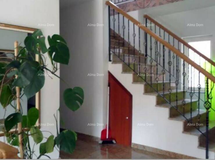 Prodajemo veliku kuću s 14 apartmana, u mirnoj ulici, u okruženju drugih ... — fotografija 5