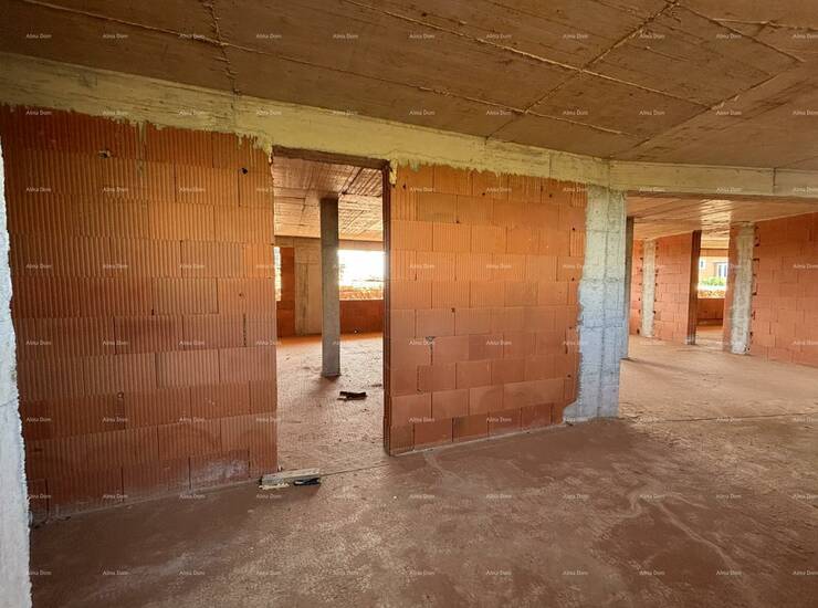 Stan u novoj modernoj zgradi u Medulinu, u izgradnji.

Odlična lokacija:
*... — fotografija 2