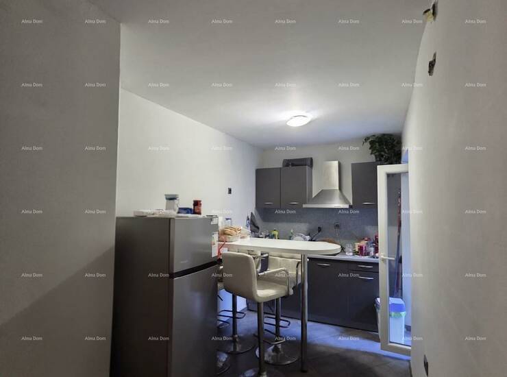 Na prodaju je  stan površine 34,5 m² smješten u samom centru Pule, na pr... — fotografija 8