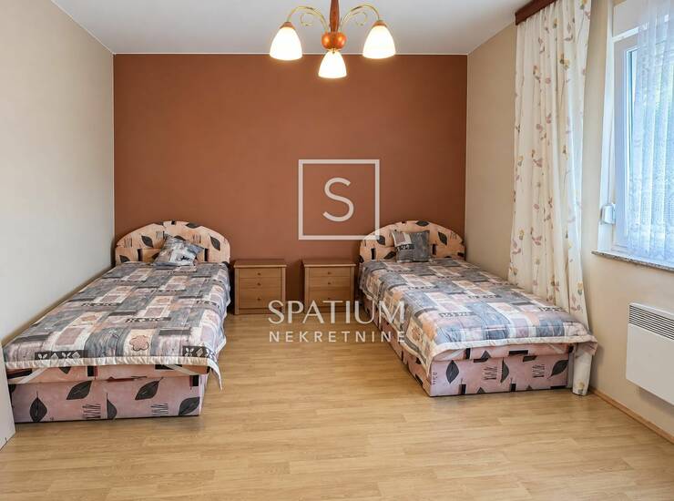 ZAMET, DVOSOBAN STAN S POGLEDOM I PARKINGOM  — fotografija 3