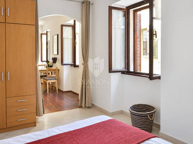 Rovinj, stan u staroj jezgri spreman za korištenje — fotografija 5