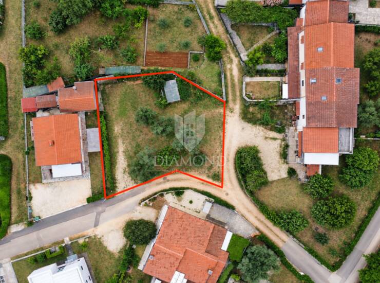 Umag, Građevinsko zemljište u okolici