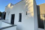 Mediteranska oaza u blizini Barbana: vila modernog dizajna s infinity bazenom o — fotografija 5