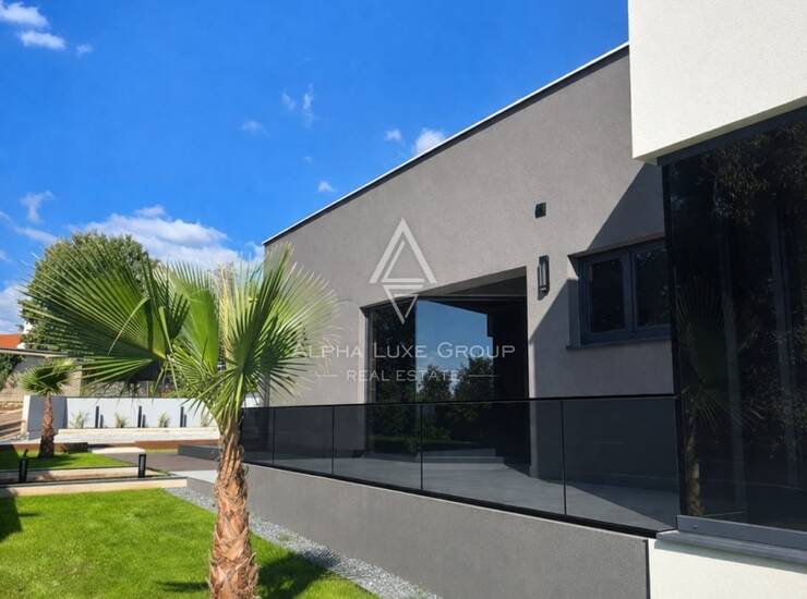 Privatna resort oaza u blizini Barbana: vila modernog dizajna sa spektakularnim — fotografija 2