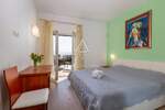 OPATIJA – Atraktivna investicija: Vila u prvom redu do mora s 6 apartmana — fotografija 5