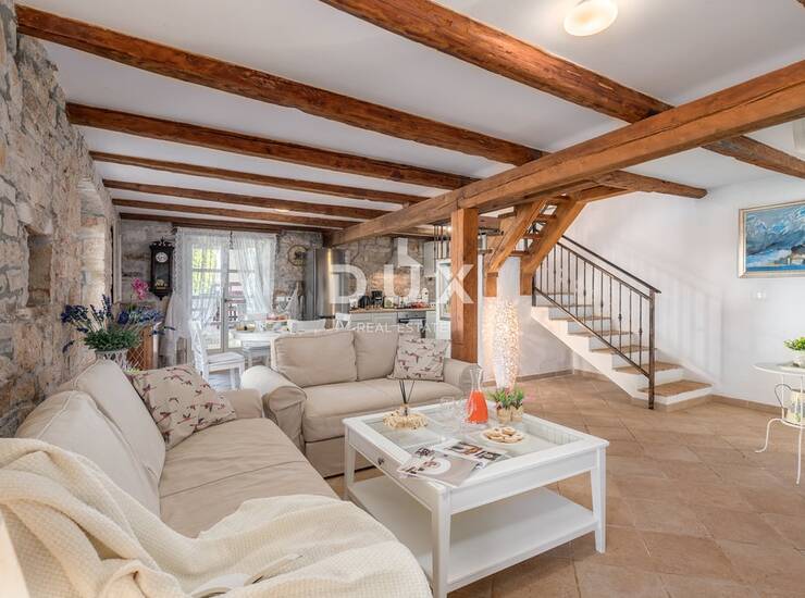 Istra, Sveti Lovreč, kamena kuća, 106 m2, bazen — fotografija 2
