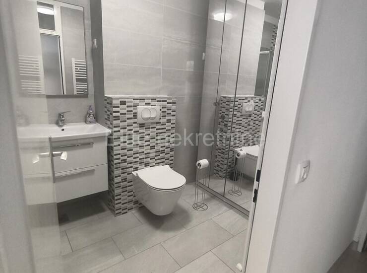 RIJEKA, KRNJEVO! Luksuzan trosoban stan 61 m² s velikom terasom — fotografija 8