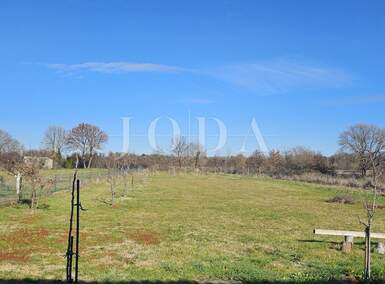 Zemljiste Loborika, Marčana 4.204m² - 720.000 € | SveHrNekretnine