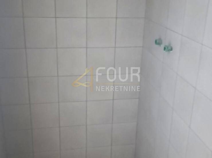 Istra, Rovinj, poslovni prostor, 32.77m2 — fotografija 4