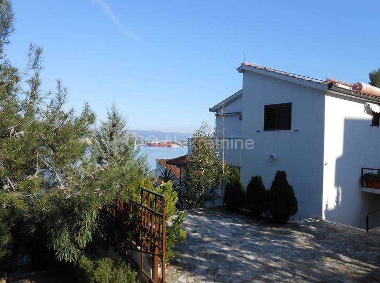 Atraktivna vila uz more, Trogir, Čiovo  — fotografija 2