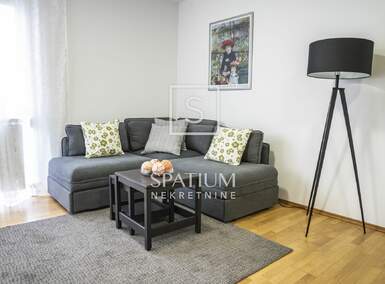 Dvosoban stan Zamet, Rijeka 50m² - 850 € | SveHrNekretnine