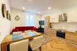 Istra, Pula : 3 renovirana apartmana u centru