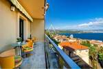 OPATIJA – Prostrana kuća s tri stana, bazenom i panoramskim pogledom na more — fotografija 3