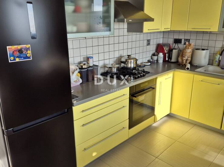 Viškovo, Saršoni, dvosoban stan, balkon, pogled na more, podno grijanje, park