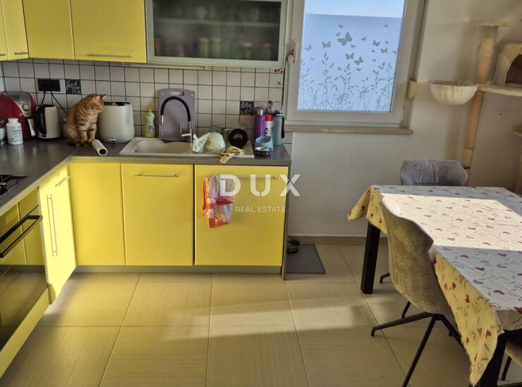 Viškovo, Saršoni, dvosoban stan, balkon, pogled na more, podno grijanje, park — fotografija 4