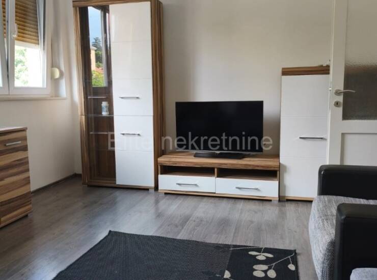 RIJEKA, PEĆINE! Lijepo uređen stan 50 m² blizu mora, jug-zapad — fotografija 2