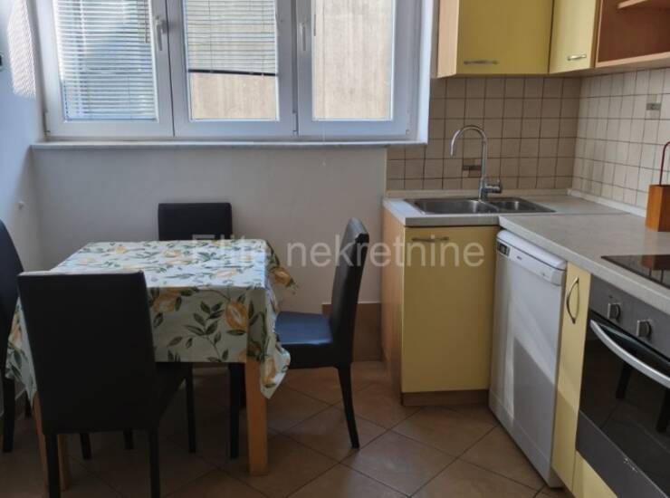 RIJEKA, PEĆINE! Lijepo uređen stan 50 m² blizu mora, jug-zapad — fotografija 6