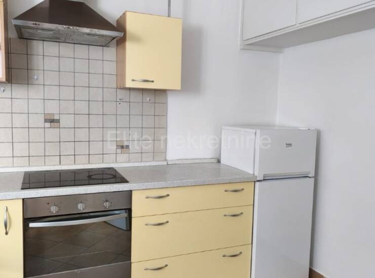 RIJEKA, PEĆINE! Lijepo uređen stan 50 m² blizu mora, jug-zapad — fotografija 8