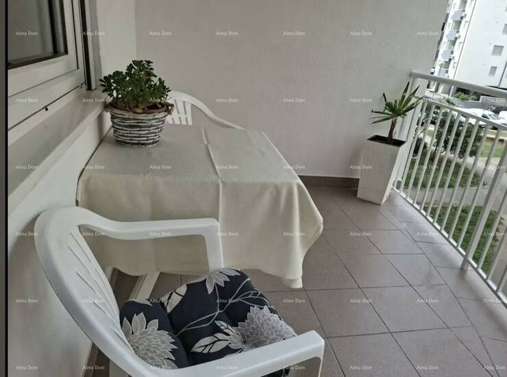 Na prodaju je renoviran i kompletno opremljen stan površine 72 m², smješ... — fotografija 8