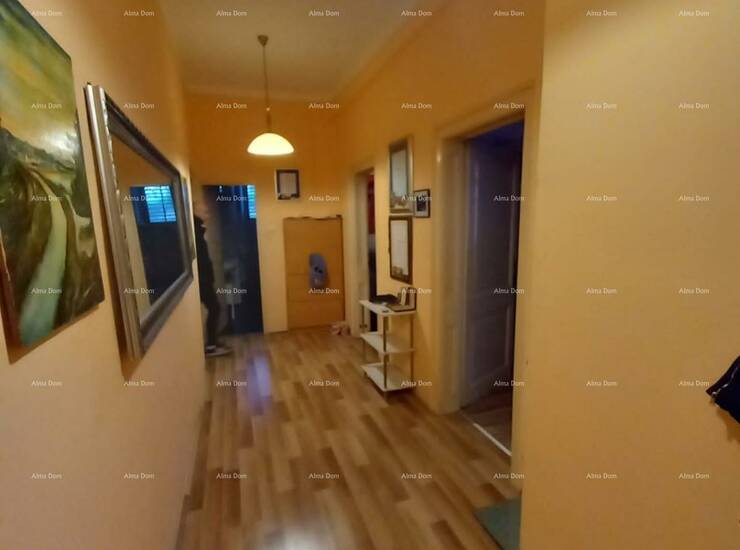 Prodajemo stan u prizemlju zgrade u neposrednoj blizini centra Pule.
Zgrada... — fotografija 2