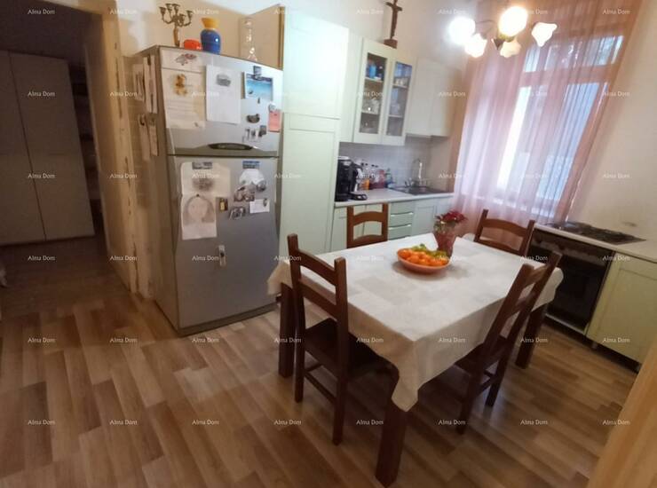 Prodajemo stan u prizemlju zgrade u neposrednoj blizini centra Pule.
Zgrada... — fotografija 5