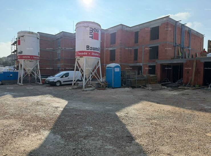 U mirnom dijelu grada, svega nekoliko minuta vožnje od centra Pule, smješ... — fotografija 10