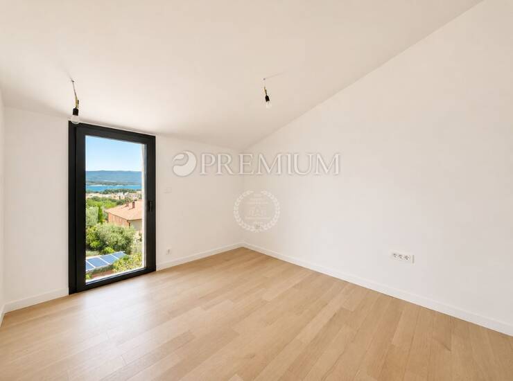 Grad Krk, dvoetažni apartman u novoizgrađenoj urbanoj vili! — fotografija 5