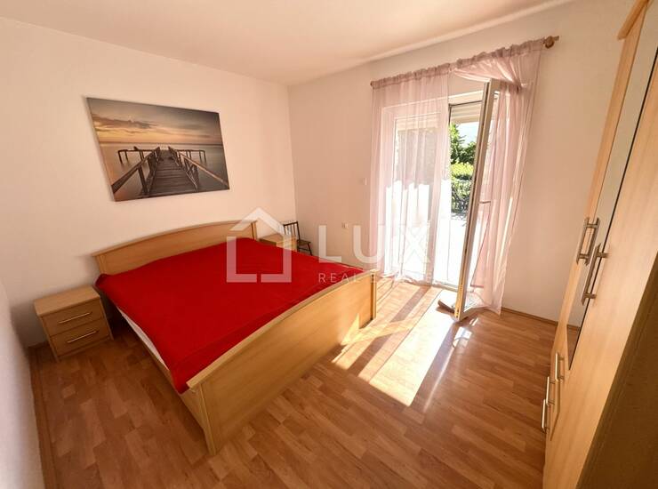CRIKVENICA – 2S+DB, TERASA, PARKIRNO MJESTO I VLASTITI ULAZ — fotografija 5