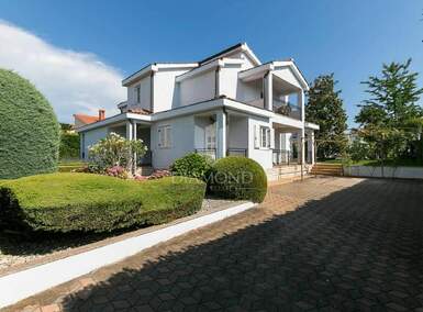 Kuća, Poreč 290m² - 726.250 € | SveHrNekretnine