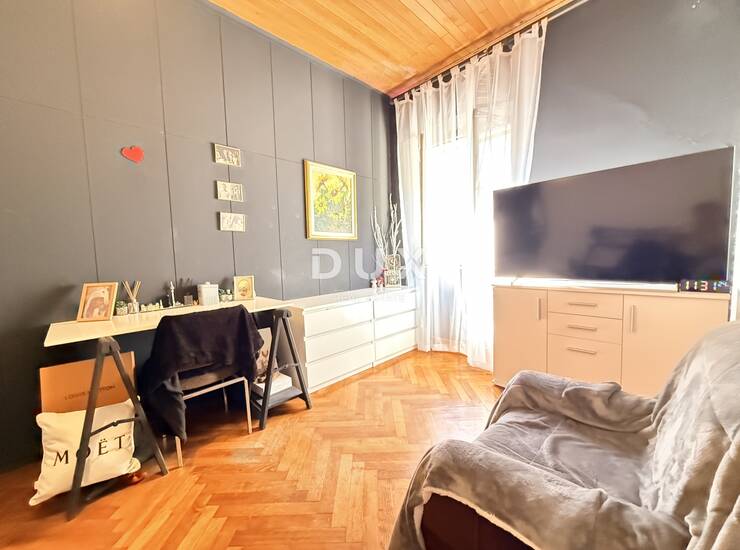 Rijeka, Centar, četverosobni stan, 95 m², super lokacija