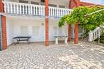 Crikvenica, kuća sa dva stana i garažom — fotografija 2