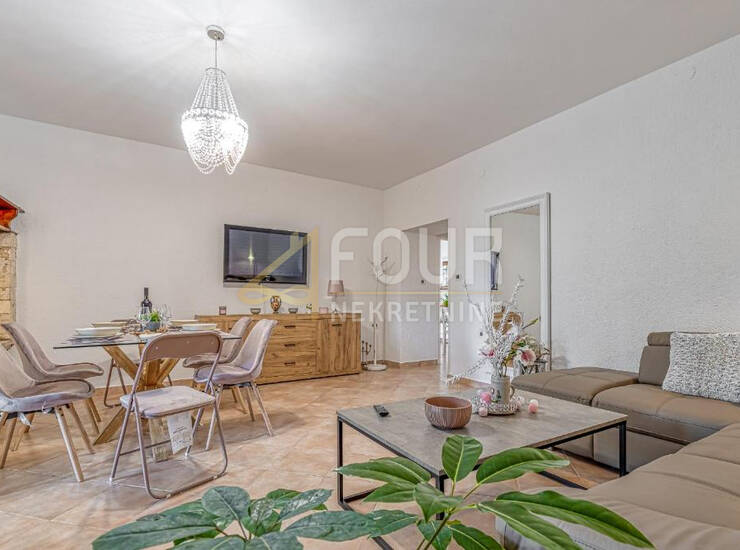 Najam, Istra, Rovinjsko Selo, prekrasna kamena kuća s vrtom — fotografija 3