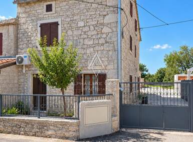 Kuća, Sveti Lovreč 130m² - 300.000 € | SveHrNekretnine