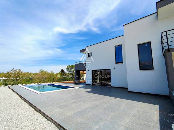 Istra, Labin : Moderna vila s bazenom — fotografija 5