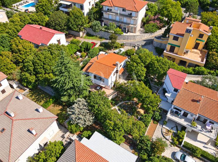 Klenovica Kuća s prostranom okućnicom i blizinom mora — fotografija 6