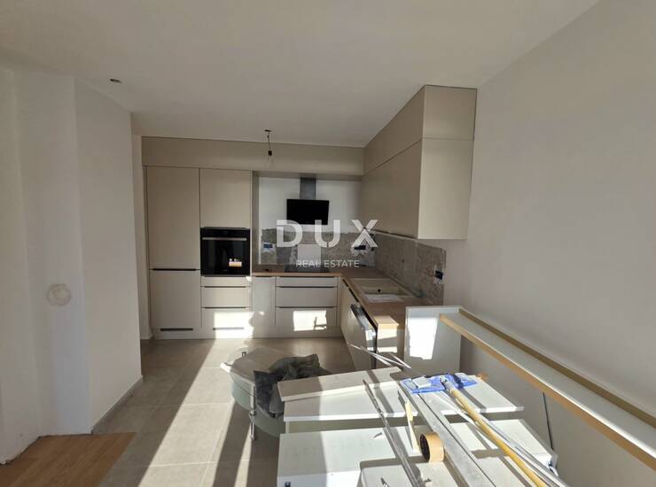 Stoja, 77m2, trosoban, loggia, pogled na more — fotografija 3
