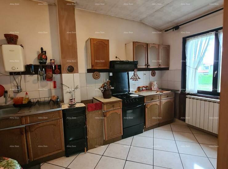 Prodajemo kuću, 300 m2, sa velikim dvorištem, Jadreški. 
Kuća se sastoj... — fotografija 5