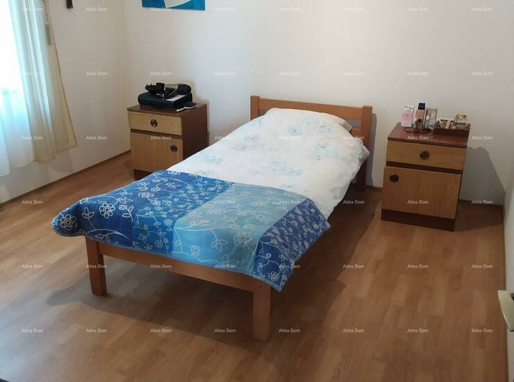 Novo u ponudi.
Kuća se sastoji od dva stana, svaki 90 m2 i zasebnog apartm... — fotografija 8