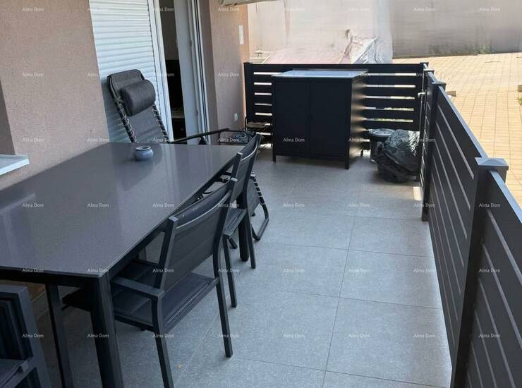 Na prodaju je moderan i funkcionalan stan ukupne stambene površine 32 m²,...