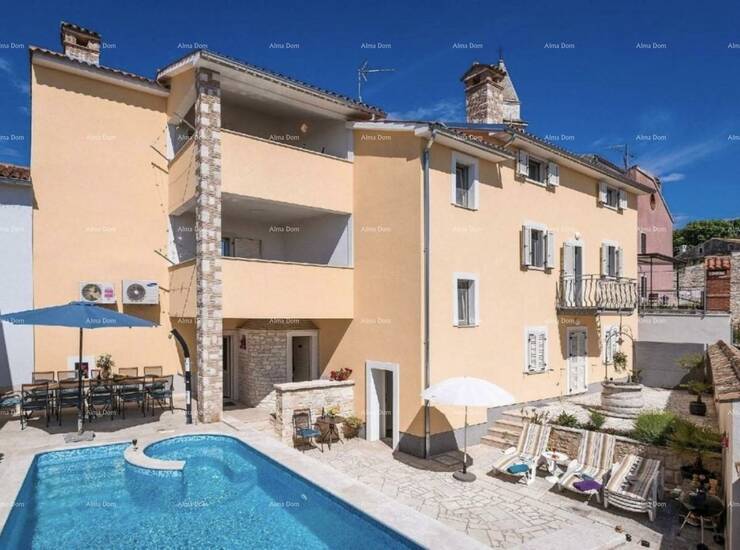 Prodaje se prekrasna vila sa bazenom u Vodnjanu. Vila površine 300 m2, sas... — fotografija 2