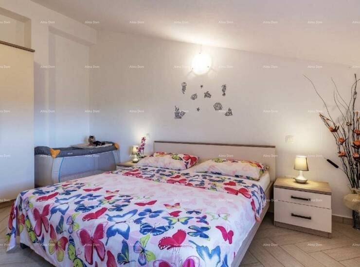 Prodaje se prekrasna vila sa bazenom u Vodnjanu. Vila površine 300 m2, sas... — fotografija 7