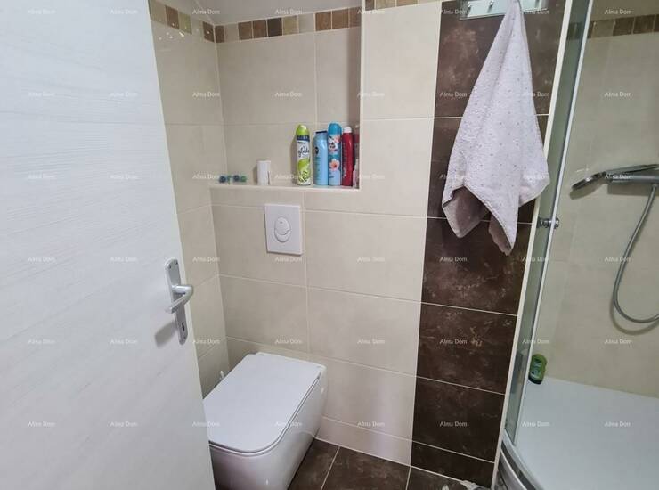 Prodaje se prekrasan stan smješten u samom centru Pule, idealan za stanova... — fotografija 10