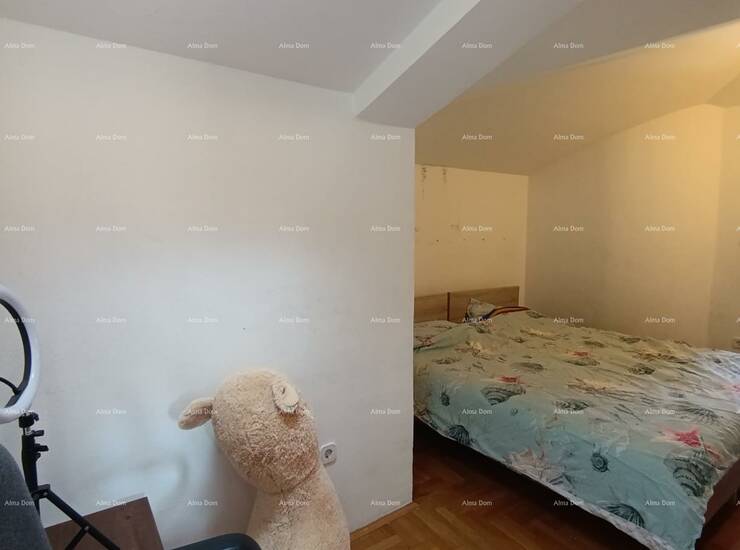 Prodaje se stan u Puli površine 80 m², smješten u kući na dvije etaže.... — fotografija 6