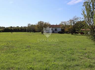 Zemljiste, Rovinj 4.600m² - 790.000 € | SveHrNekretnine