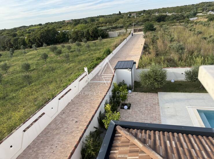 Istra, Pula: Ekskluzivna luksuzna vila s pogledom na more i bazenom sa slanom v — fotografija 6