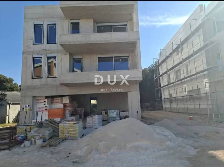 Petrčane, penthouse, 73 m², krovna terasa i jacuzzi — fotografija 2