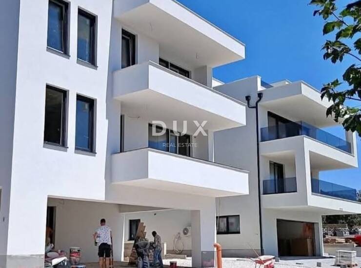 Petrčane, penthouse, 73 m², krovna terasa i jacuzzi — fotografija 4