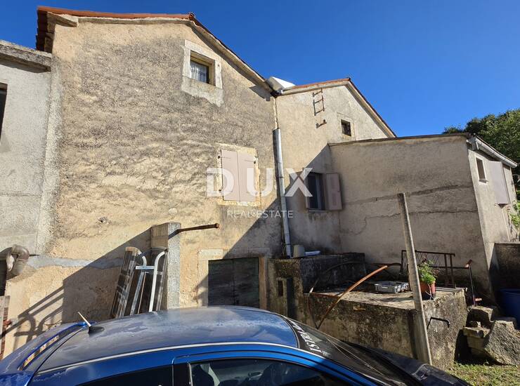 Višnjan, kamena kuća 233 m², novi krov — fotografija 5