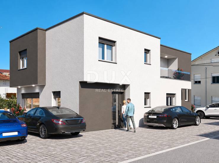 Vodice, četversosoban stan s dvorištem, 105 m², 600m od mora — fotografija 3